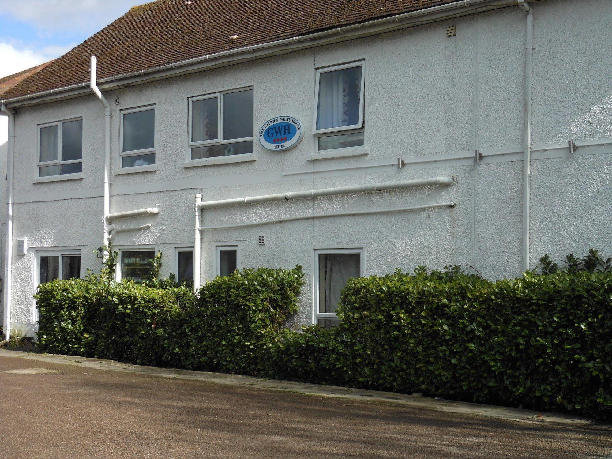 The Gatwick White House Hotel Horley Exterior photo